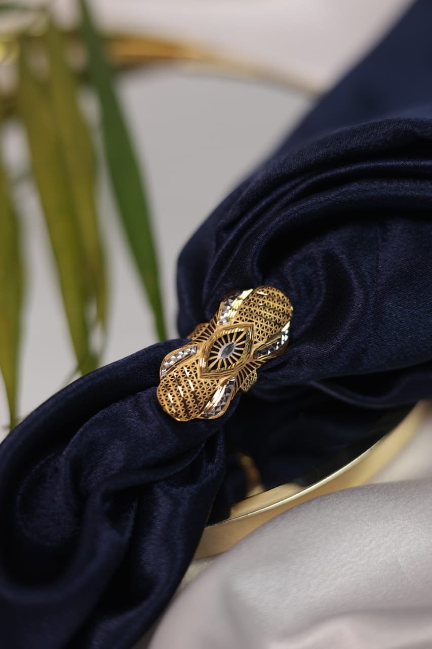 18K Fancy Melting Gold Lady Finger Ring for Women | Designer Statement Gold Ring | Elegant Luxury Jewelry