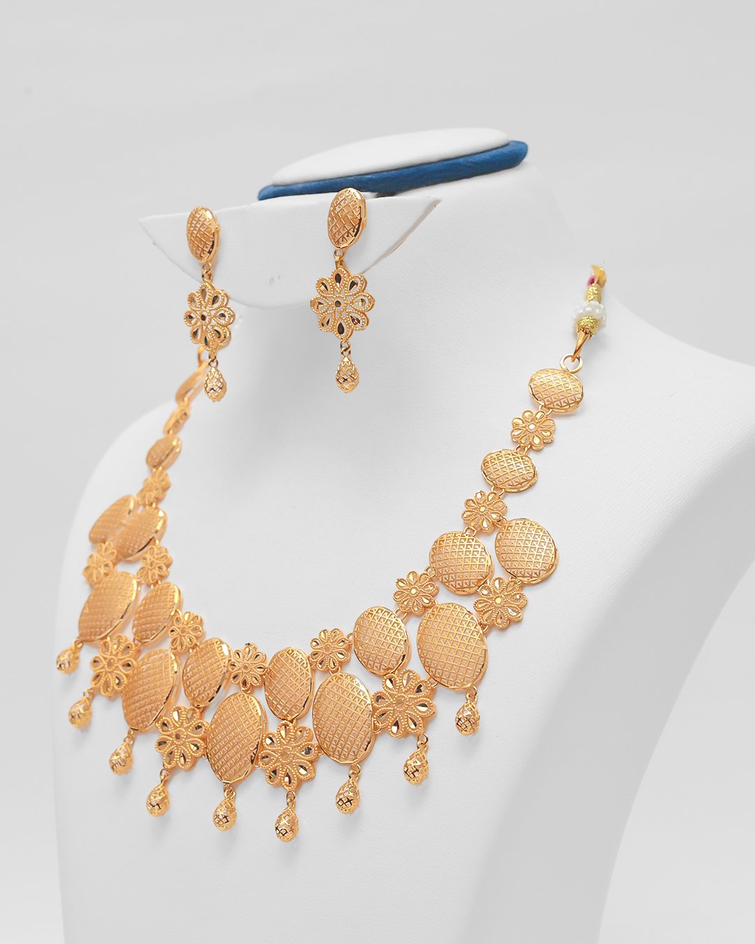 18K Fancy Melting Gold Necklace Set for Women | Dual-Tone Designer Jewelry with Earrings | Modern Luxury Gold Set - Image 3