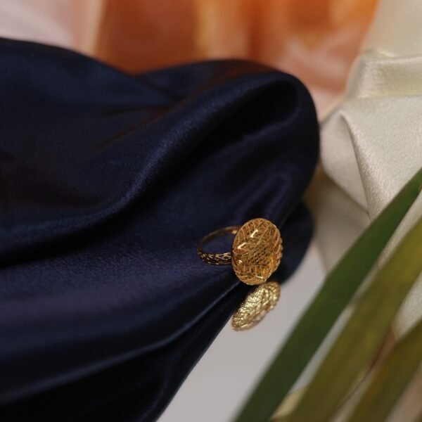 Designer 18K Gold Ladies Finger Ring | Fancy Melting Finish | Elegant Women’s Jewelry