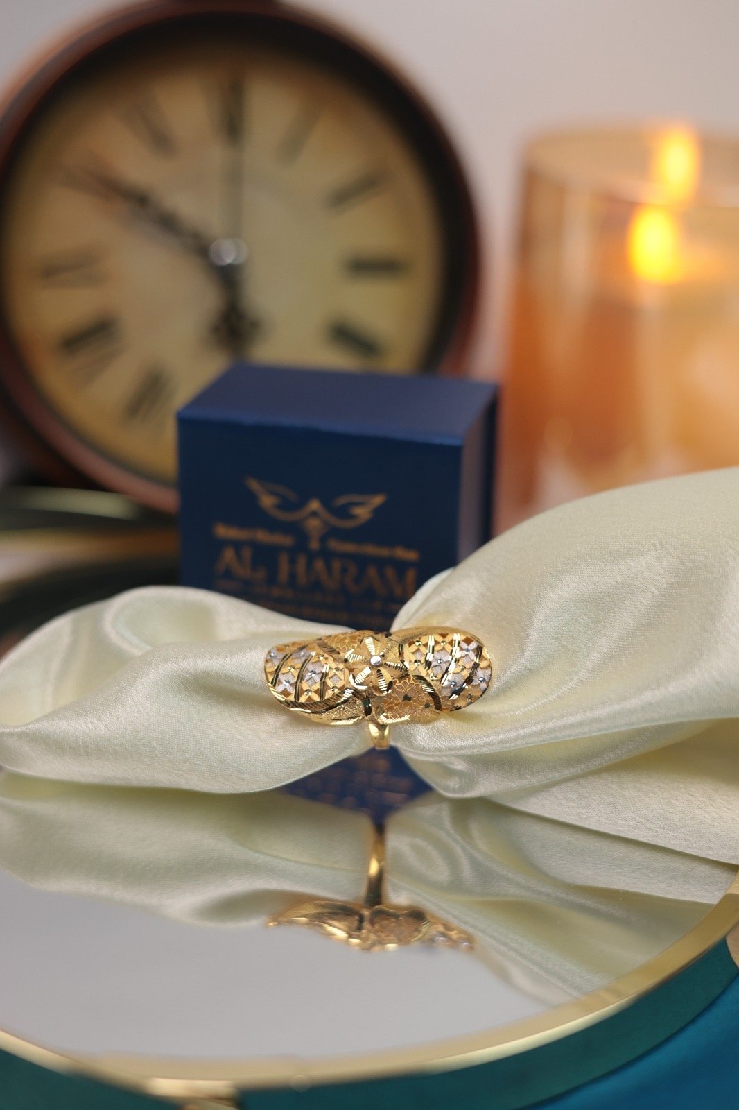 Ladies Fancy Melting 18K Gold Ring | Stylish Designer Finger Ring